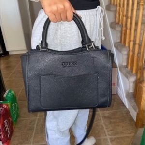 black guess purse